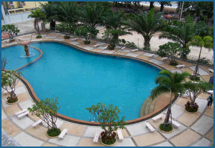 Huge pool apartment rental in Pattaya Jomtien.