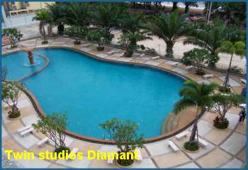 Huge pool budget rental in Jomtien near the beach.
