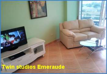 Cable TV and DVD player twin studio for rent in Pattaya View Talay 2.